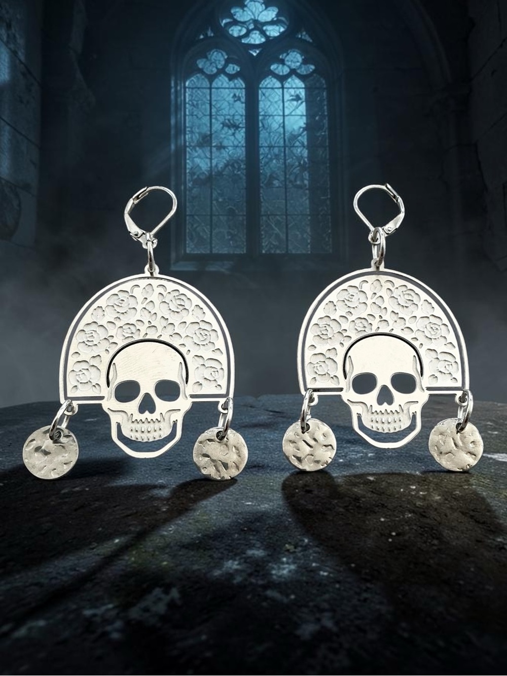 🆕 Skull with a Crown of Roses Dangle Earrings